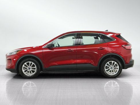 Used 2022 Ford Escape SE w/ Cold Weather Package FWD image 2
