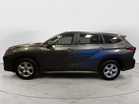 Used 2023 Toyota Highlander L FWD image 2