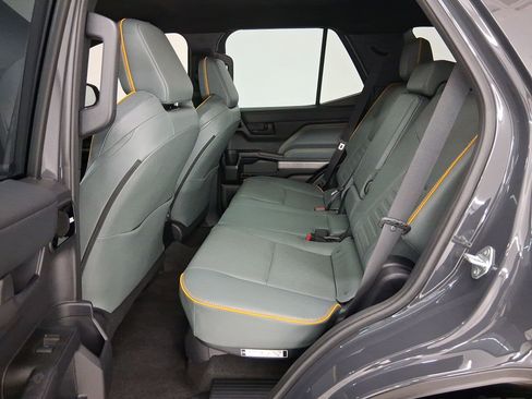 Used 2025 Toyota 4Runner Trailhunter image 12