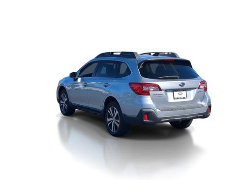 Used 2019 Subaru Outback 2.5i Limited image 6