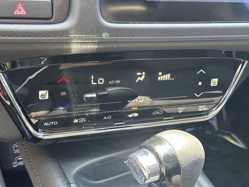 Used 2022 Honda HR-V EX image 36