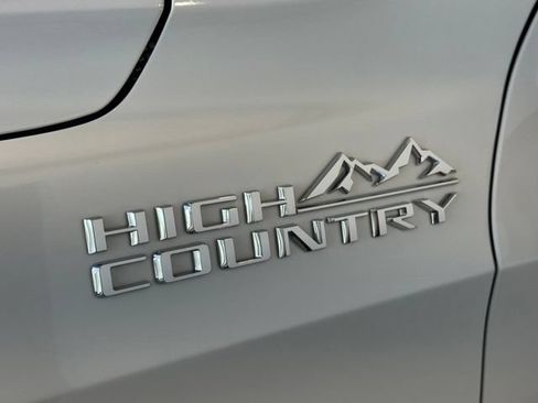 Used 2021 Chevrolet Tahoe High Country AWD/4WD image 38