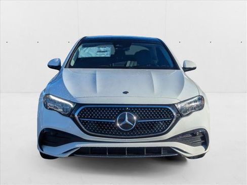 New 2026 Mercedes-Benz E 350 4MATIC Sedan image 5