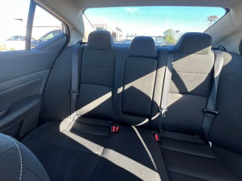 Used 2025 Nissan Altima 2.5 SV image 38