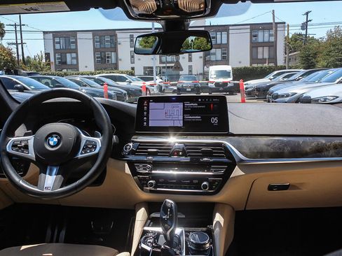 Certified 2023 BMW 530i w/ M Sport Package RWD image 12