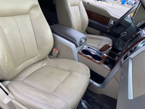 Used 2010 Ford F150 Lariat image 8