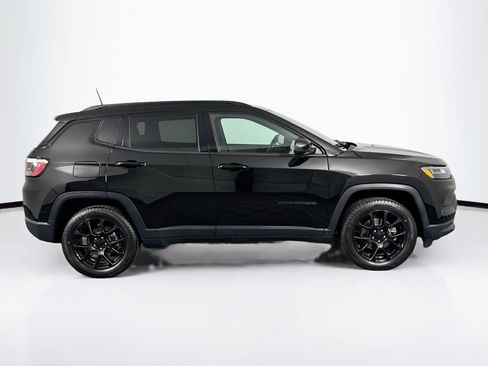 Used 2022 Jeep Compass Latitude w/ Convenience Group AWD/4WD image 16
