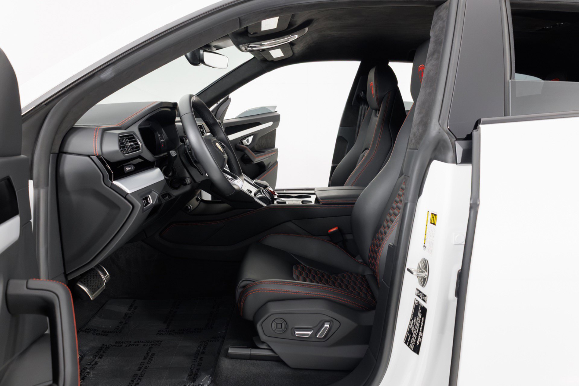 Used 2024 Lamborghini Urus S AWD/4WD image 15