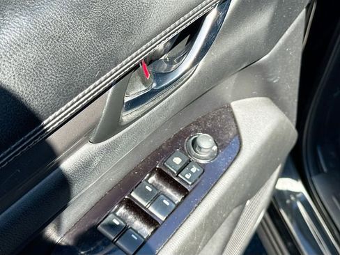 Used 2021 MAZDA CX-5 Touring FWD image 17