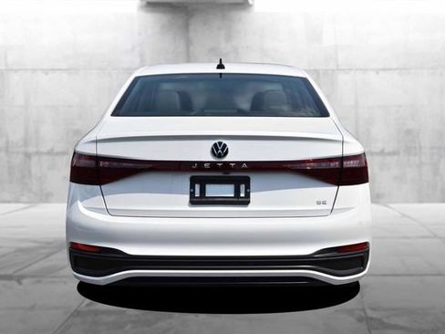 New 2026 Volkswagen Jetta SE FWD image 6