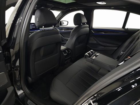 Used 2023 BMW 530i xDrive w/ Premium Package image 35