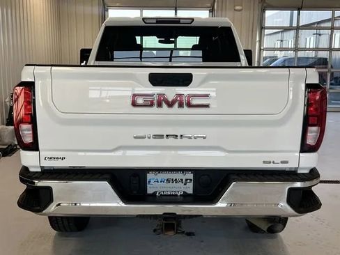 Used 2022 GMC Sierra 2500 SLE w/ SLE Value Package; image 4