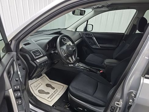 Used 2018 Subaru Forester 2.5i Premium w/ All-Weather Package AWD/4WD image 29