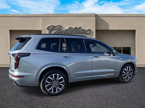 Certified 2024 Cadillac XT6 Sport w/ Technology Package AWD/4WD image 3