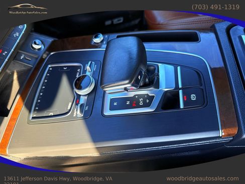 Used 2018 Audi Q5 2.0T Premium Plus w/ Premium Plus Package image 29