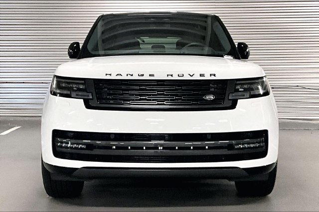 New 2026 Land Rover Range Rover Long Wheelbase SE AWD/4WD image 2