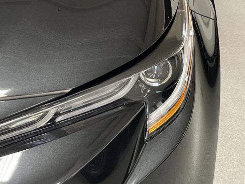 Used 2022 Toyota Corolla LE image 6