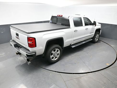 Used 2019 GMC Sierra 2500 Denali w/ Duramax Plus Package image 10
