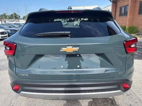 Used 2026 Chevrolet Trax LT w/ Driver Confidence Package FWD image 15