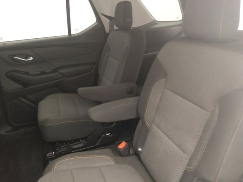 Used 2018 Chevrolet Traverse LT FWD image 18