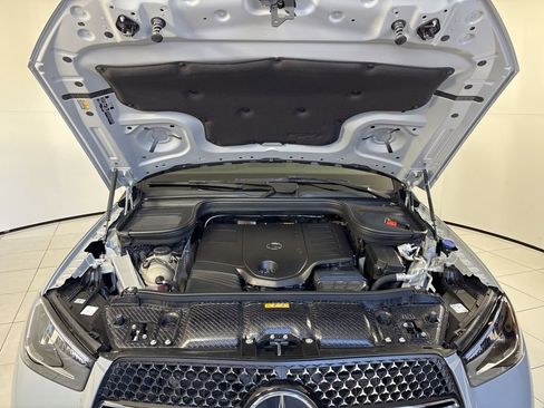 Used 2025 Mercedes-Benz GLE 450 4MATIC Coupe image 11