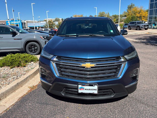 Used 2022 Chevrolet Traverse LT w/ LT Premium Package FWD image 2