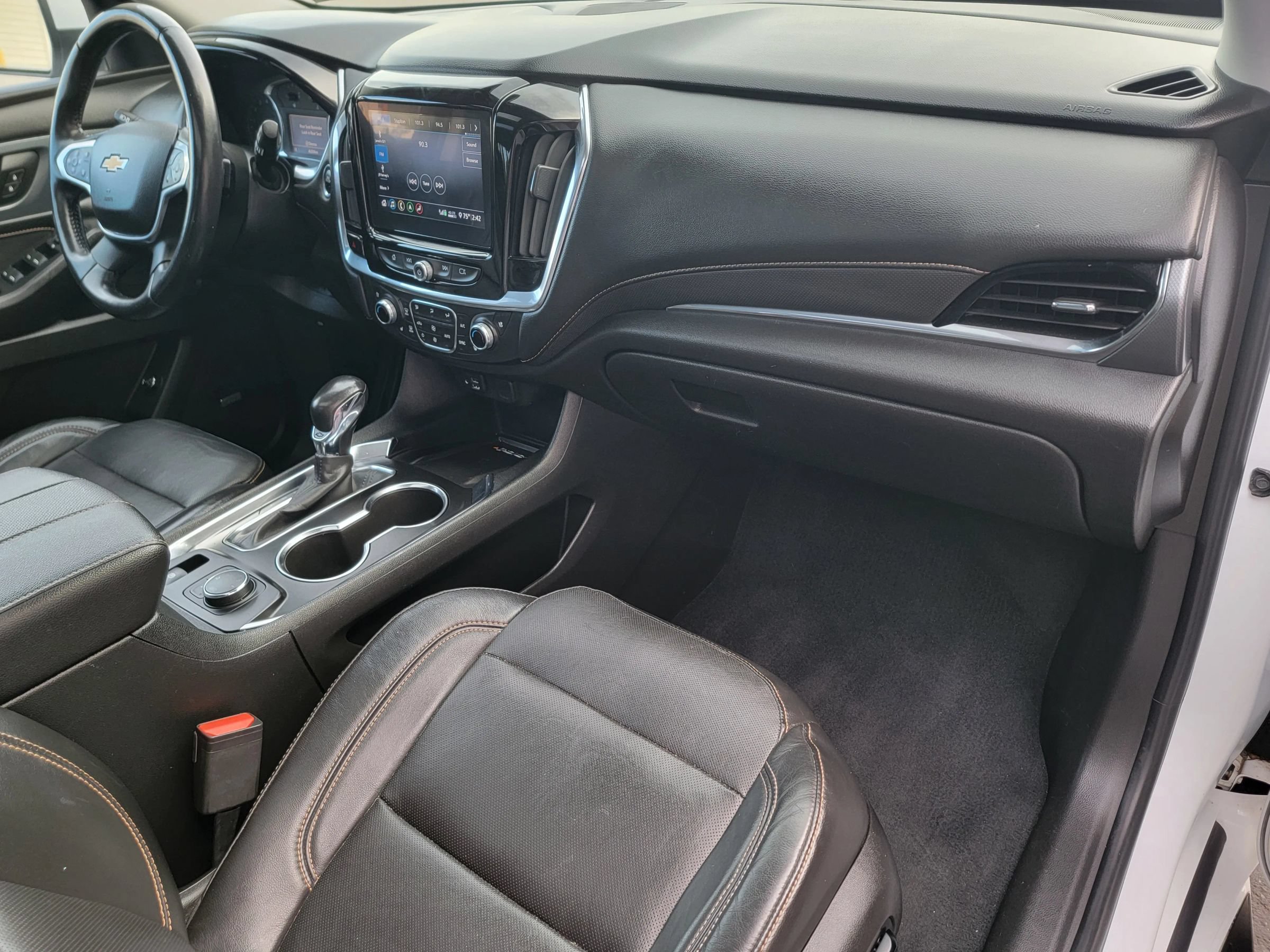 Used 2021 Chevrolet Traverse Premier AWD/4WD image 17