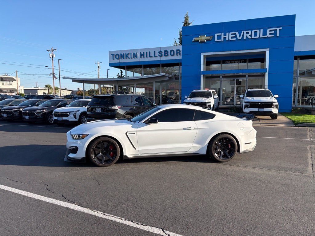 Used 2018 Ford Mustang Shelby GT350 w/ Electronics Package RWD image 2