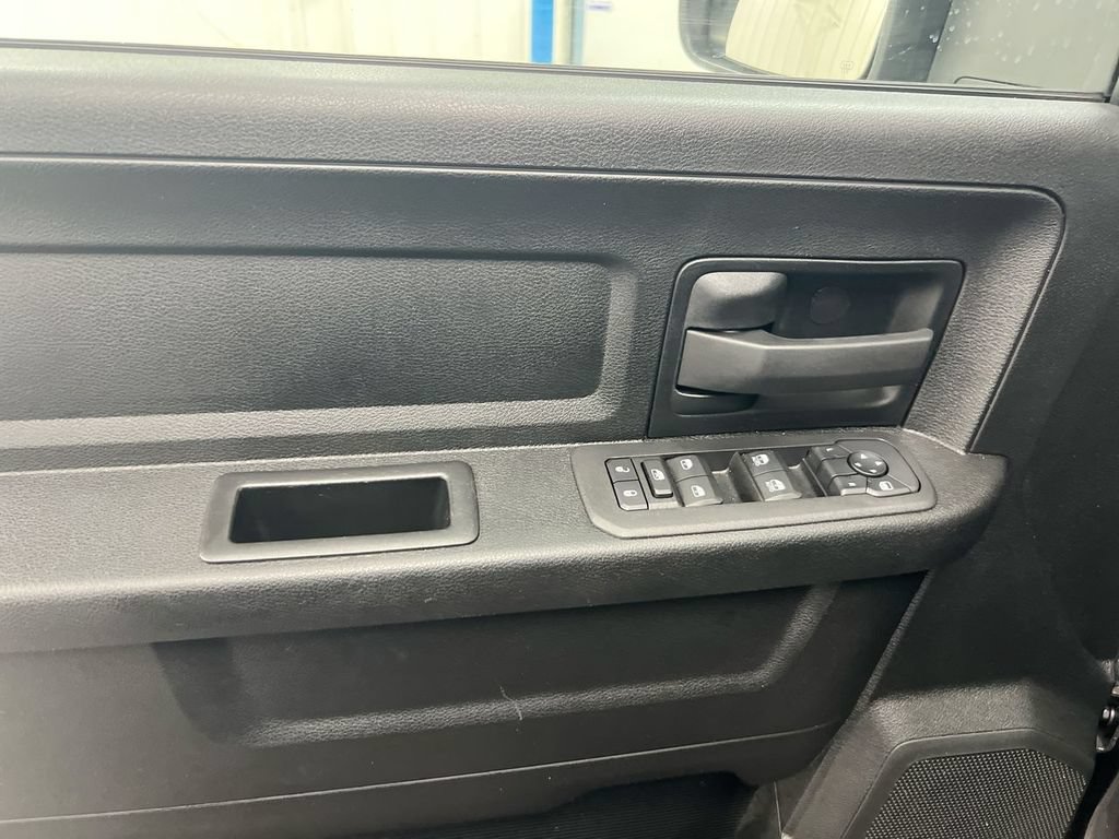 Used 2025 RAM 2500 Tradesman AWD/4WD image 21