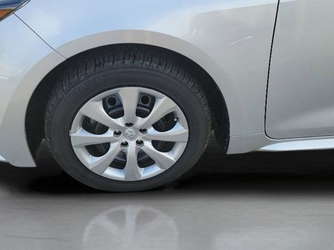 Used 2022 Toyota Corolla LE image 10