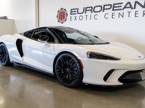 Used 2022 McLaren GT image 34