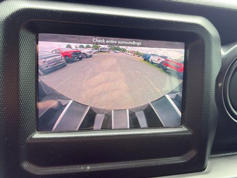 Used 2020 Jeep Wrangler Unlimited Sport AWD/4WD image 17