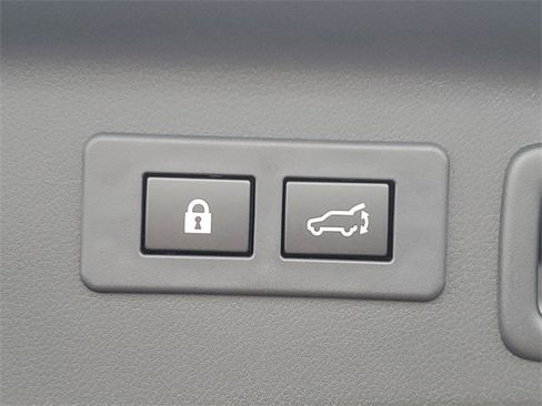 New 2025 Subaru Forester Premium image 9