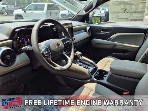 New 2025 Chevrolet Colorado ZR2 image 3