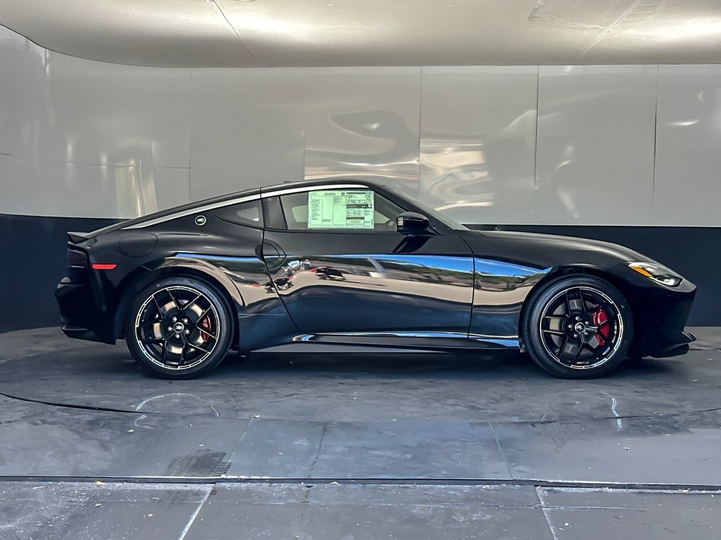 New 2027 Nissan Z Performance RWD image 2