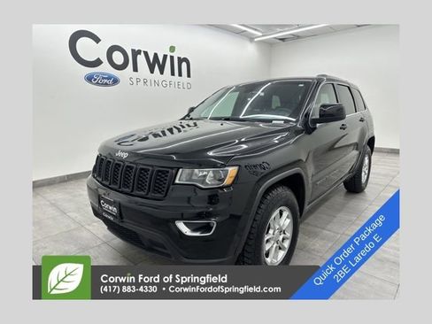 Used 2018 Jeep Grand Cherokee Laredo image 1