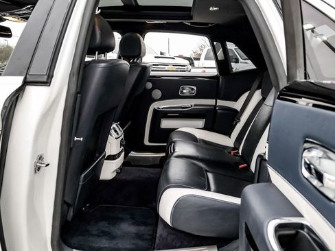 Used 2019 Rolls-Royce Ghost image 55