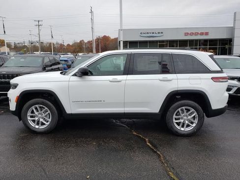 New 2025 Jeep Grand Cherokee Laredo X image 2