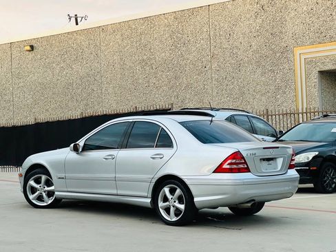 Used 2006 Mercedes-Benz C 230 C 230 Sport 4dr Sedan image 6