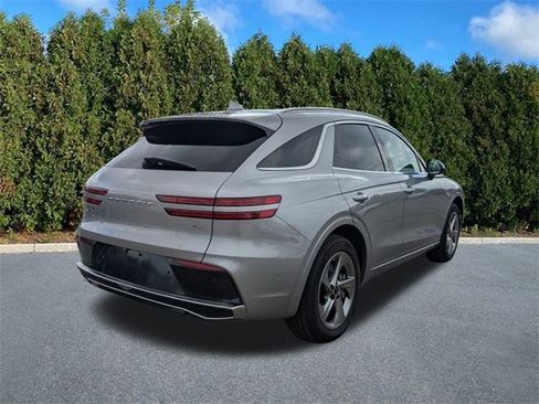 Used 2026 Genesis GV70 2.5T Advanced image 4