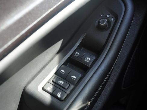 Certified 2022 Jeep Grand Cherokee Laredo w/ Luxury Tech Group I image 14