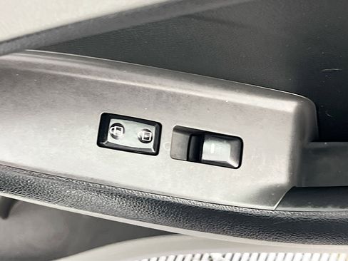 Used 2017 Kia Forte LX FWD image 29
