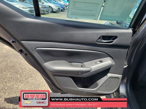 Used 2024 Nissan Altima 2.5 SV FWD image 14
