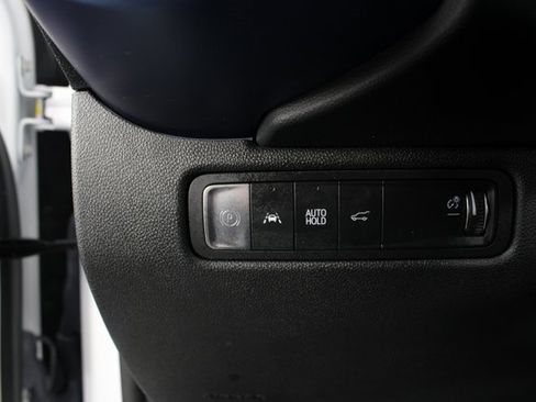 Used 2024 Chevrolet Equinox EV LT image 9