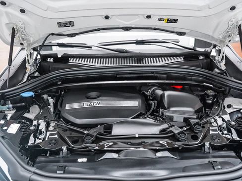 Certified 2025 BMW X2 xDrive28i AWD/4WD image 31