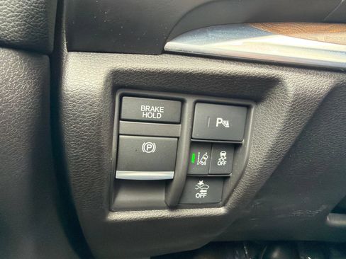 Used 2020 Acura MDX SH-AWD w/ Technology Package image 32