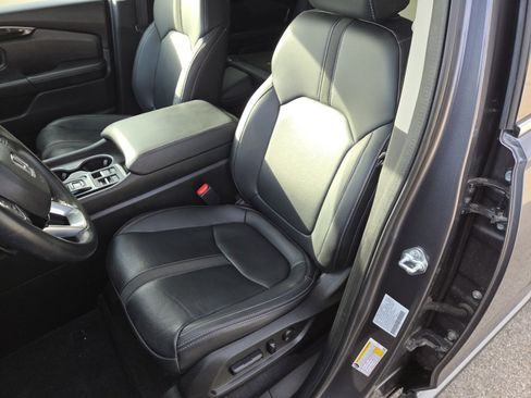 Used 2023 Honda Pilot Touring image 25