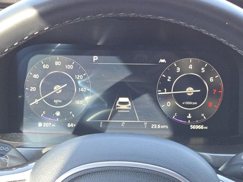 Used 2023 Kia Sorento SX image 31