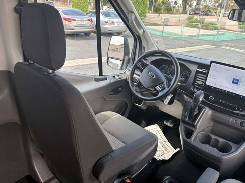 Used 2024 Ford Transit 350 XLT RWD image 23