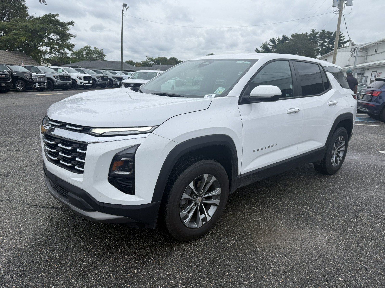 Used 2026 Chevrolet Equinox LT FWD image 7